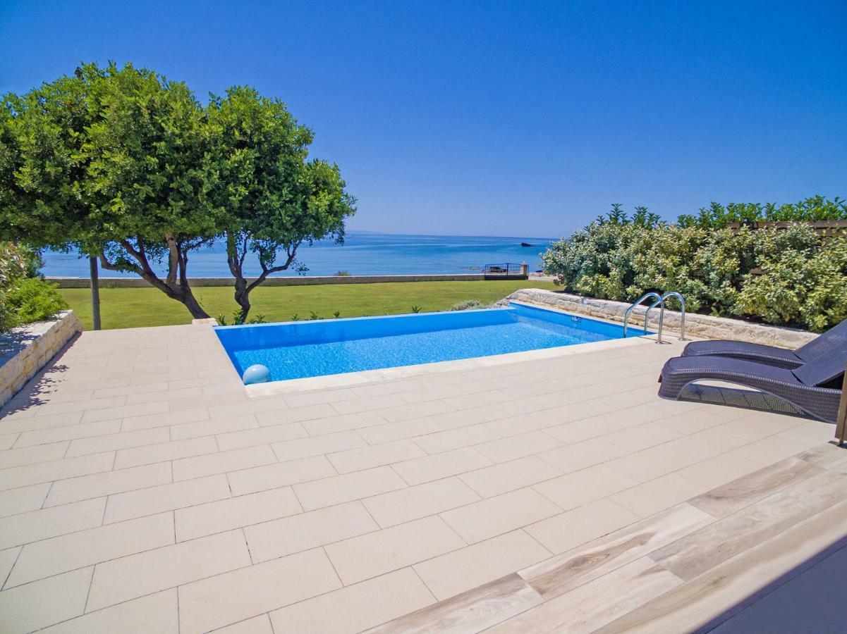 Mary Beach Rodakino Exterior photo